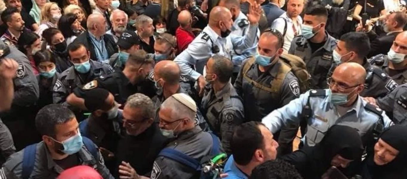 Ιερουσαλήμ-επεισόδια: Η ισραηλινή αστυνομία εμπόδισε Χριστιανούς να παρευρεθούν στην τελετή αφής του Αγίου Φωτός